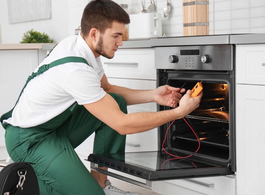 FIRIN VE ANKASTRE TAMİRİ – GÜVENLİ PİŞİRME İÇİN UZMAN MÜDAHALE